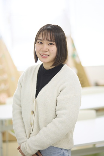専門学校 日本デザイナー芸術学院   こども芸術学科保育コース インタビュー1