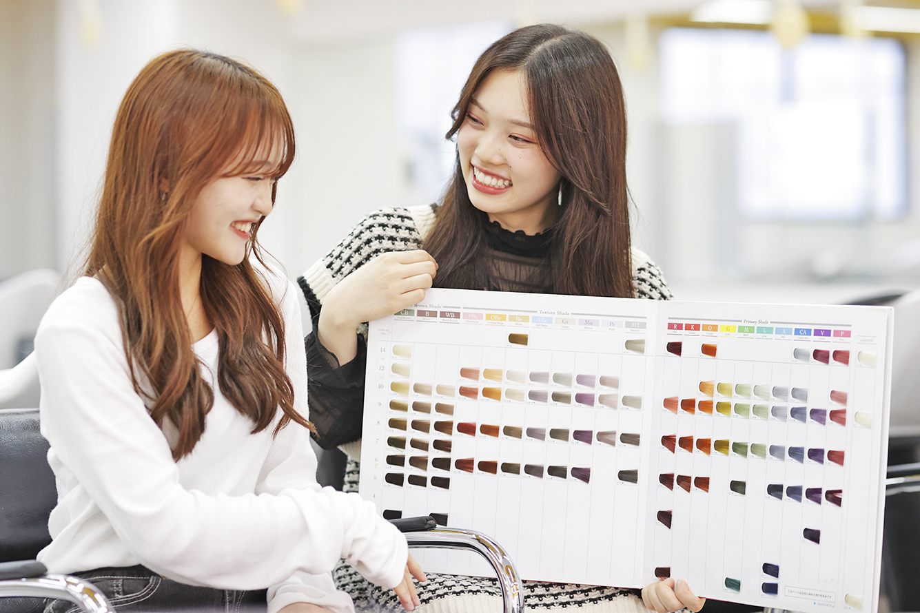 ヴェールルージュ美容専門学校 カラー or アイブロウ&まつ毛カール / 3MENU